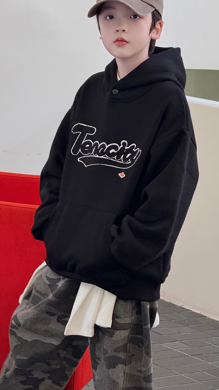 Áo hoodie MOLI tenacity