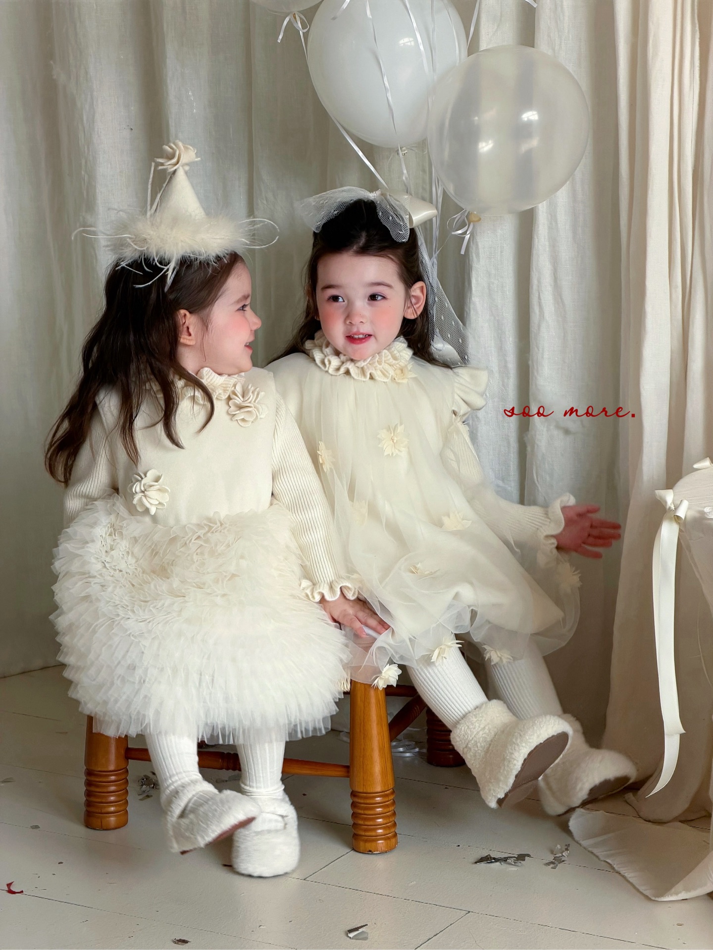 Bán theo set - Soo More - Set Đầm tutu 825K + Áo len 425K