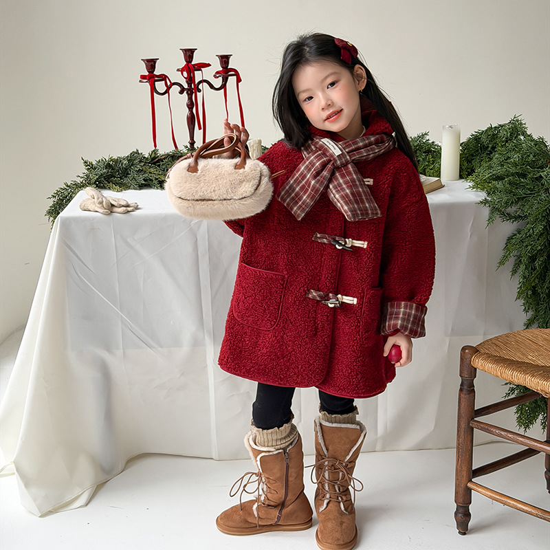 Áo khoác dài đỏ kèm khăn caro AMBB - 130cm