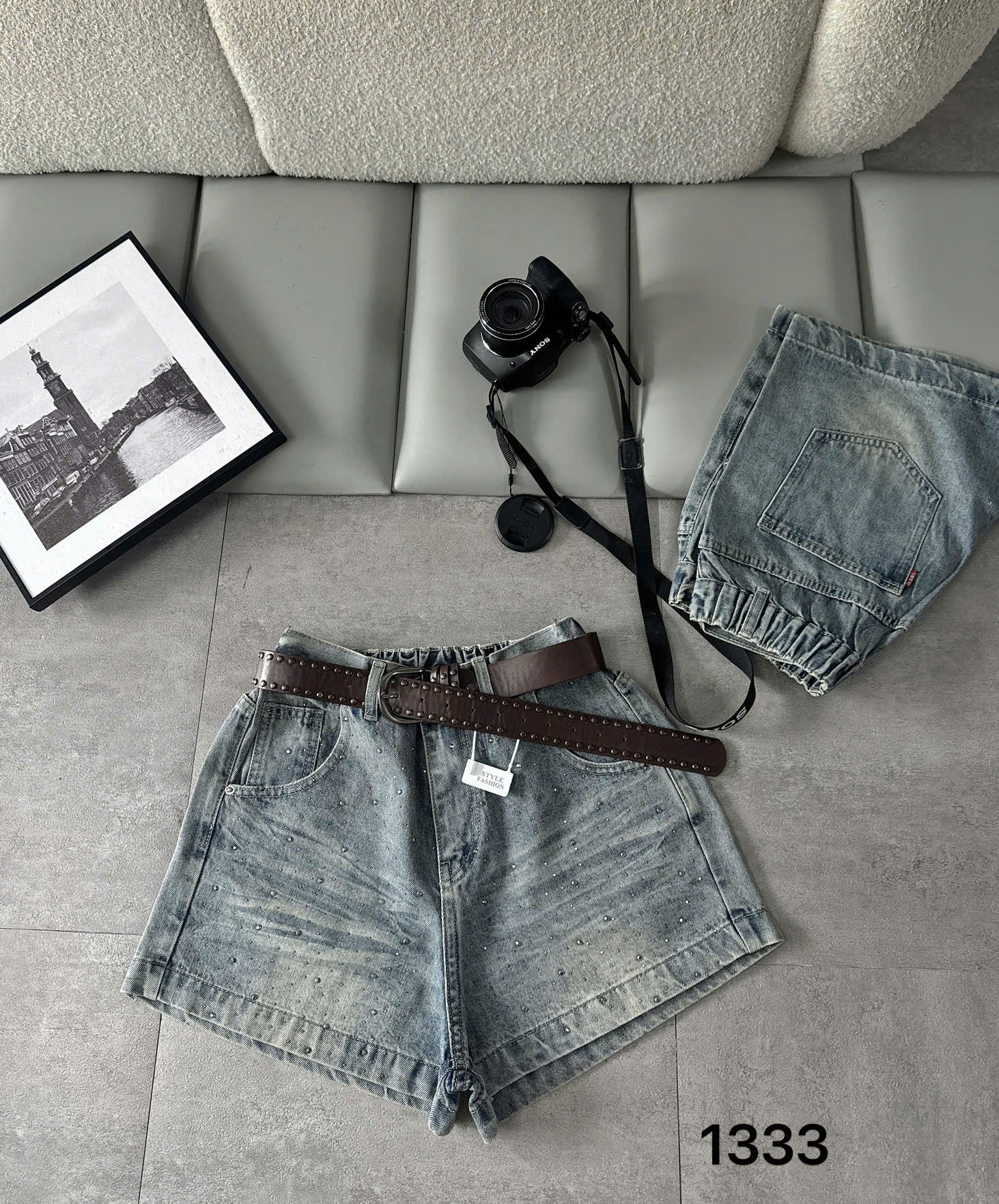 Quần short jean ép đá T-QSJ1333 tông wash nhạt