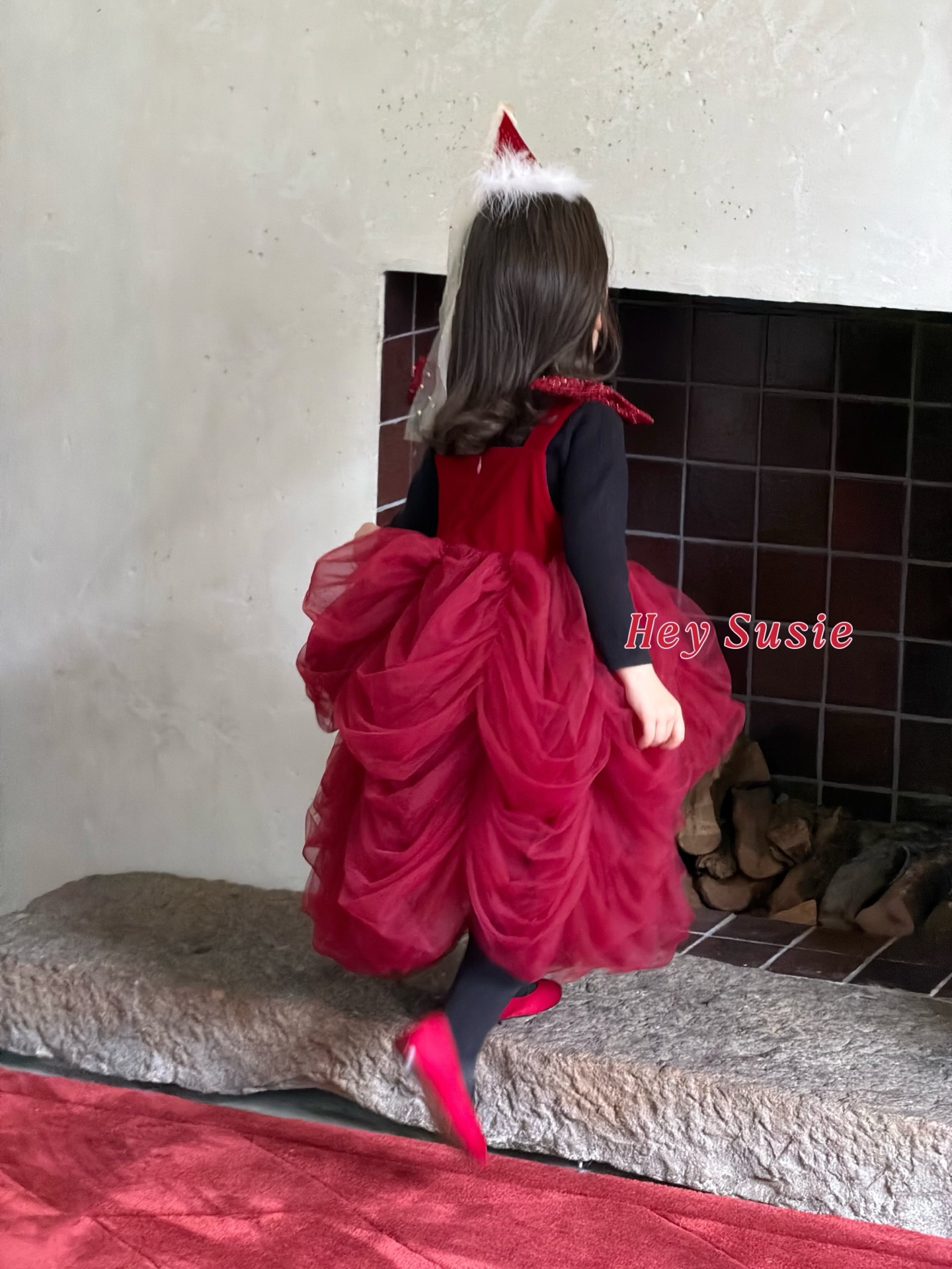 TTS - Đầm đỏ Tutu bồng b bồng bềnh Hey Susie