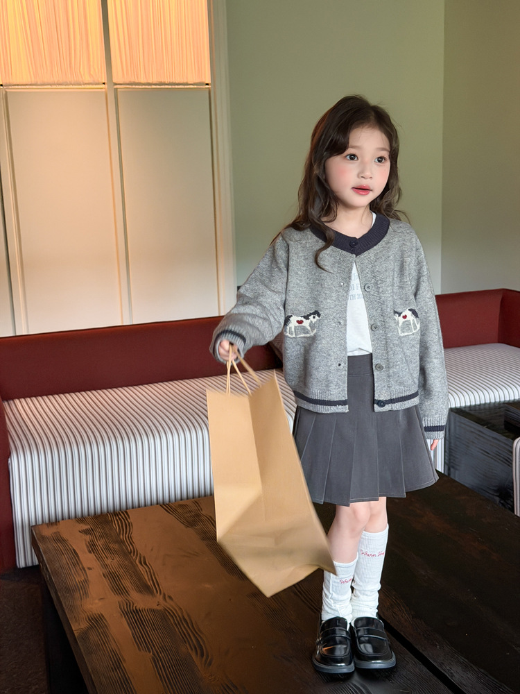 Váy AMBB xếp ly xám