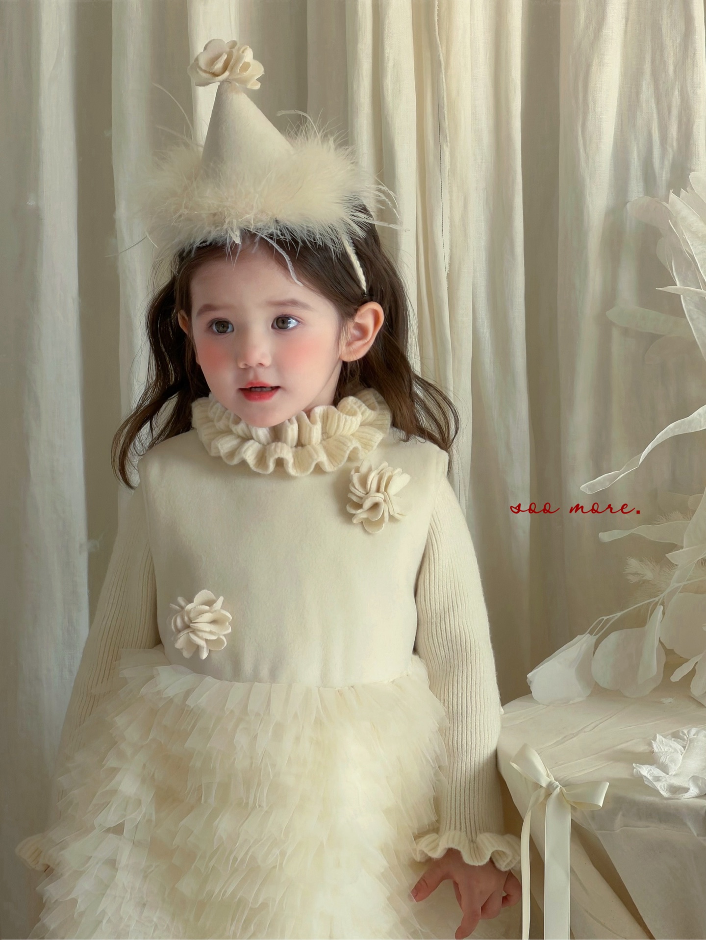 Bán theo set - Soo More - Set Đầm tutu 825K + Áo len 425K