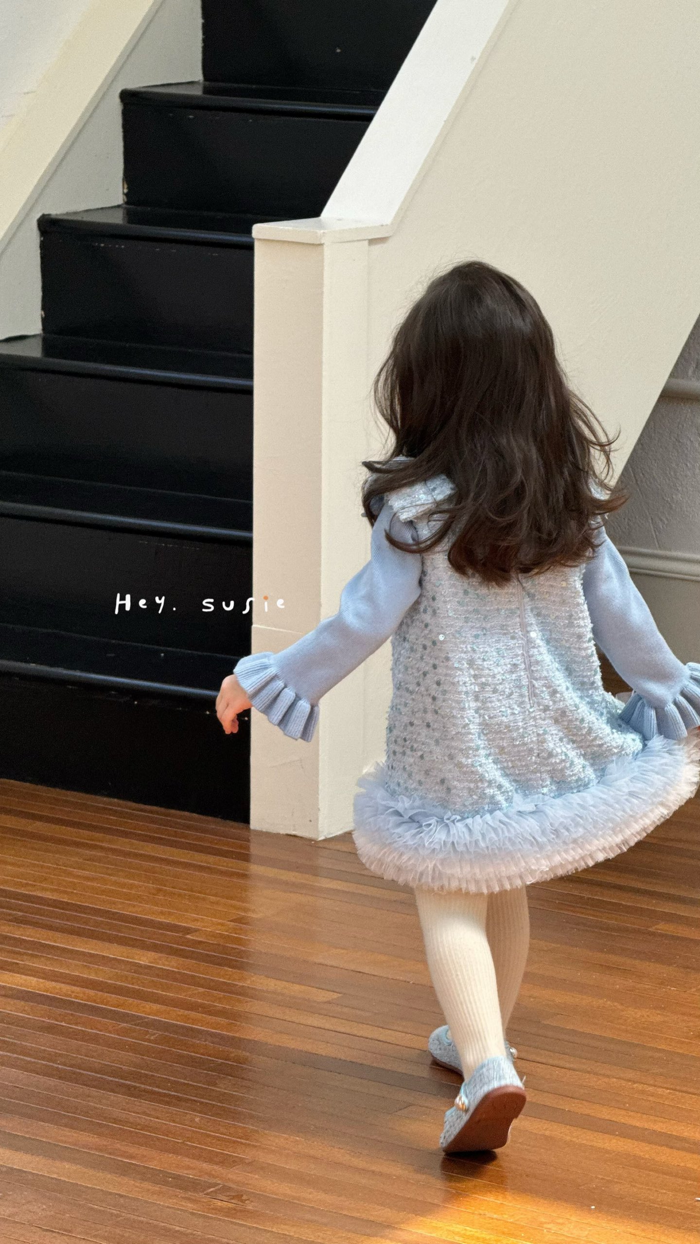 Hey Susie - Áo len xanh bán cùng set Đầm Xiao Qi Ji