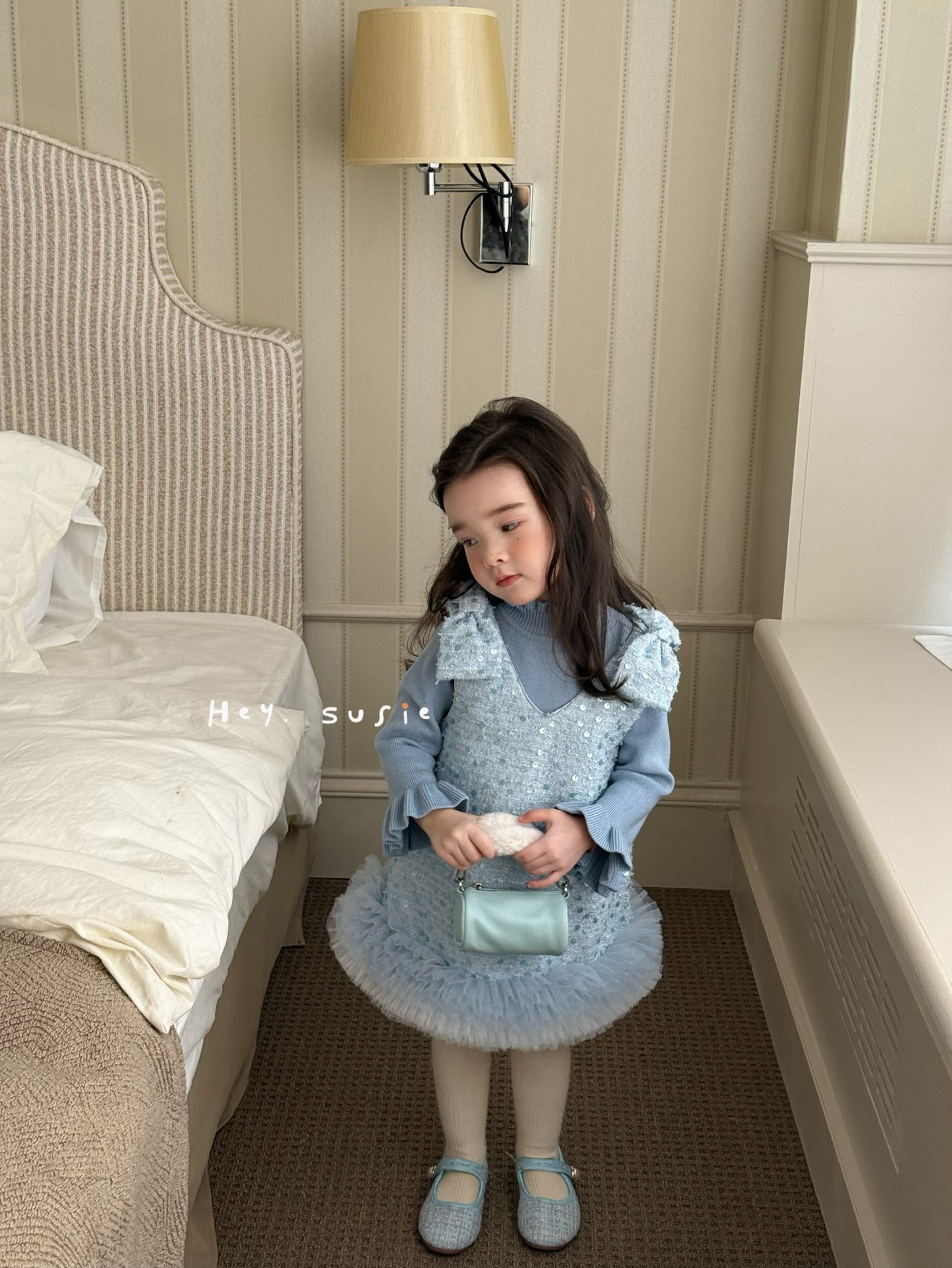 Hey Susie - Áo len xanh bán cùng set Đầm Xiao Qi Ji