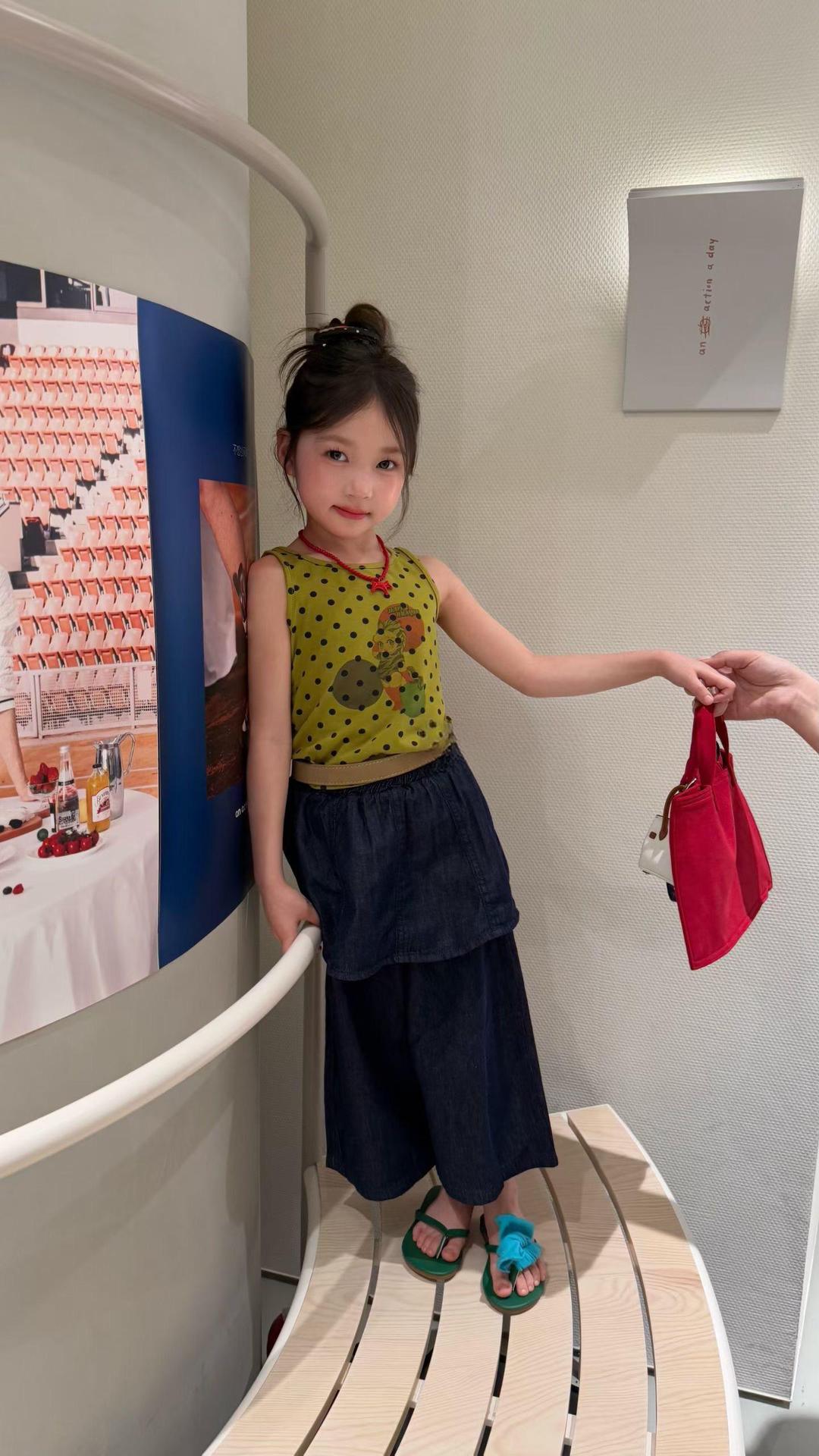 Quần jeans màu đậm mix yếm S2l8 - 120cm