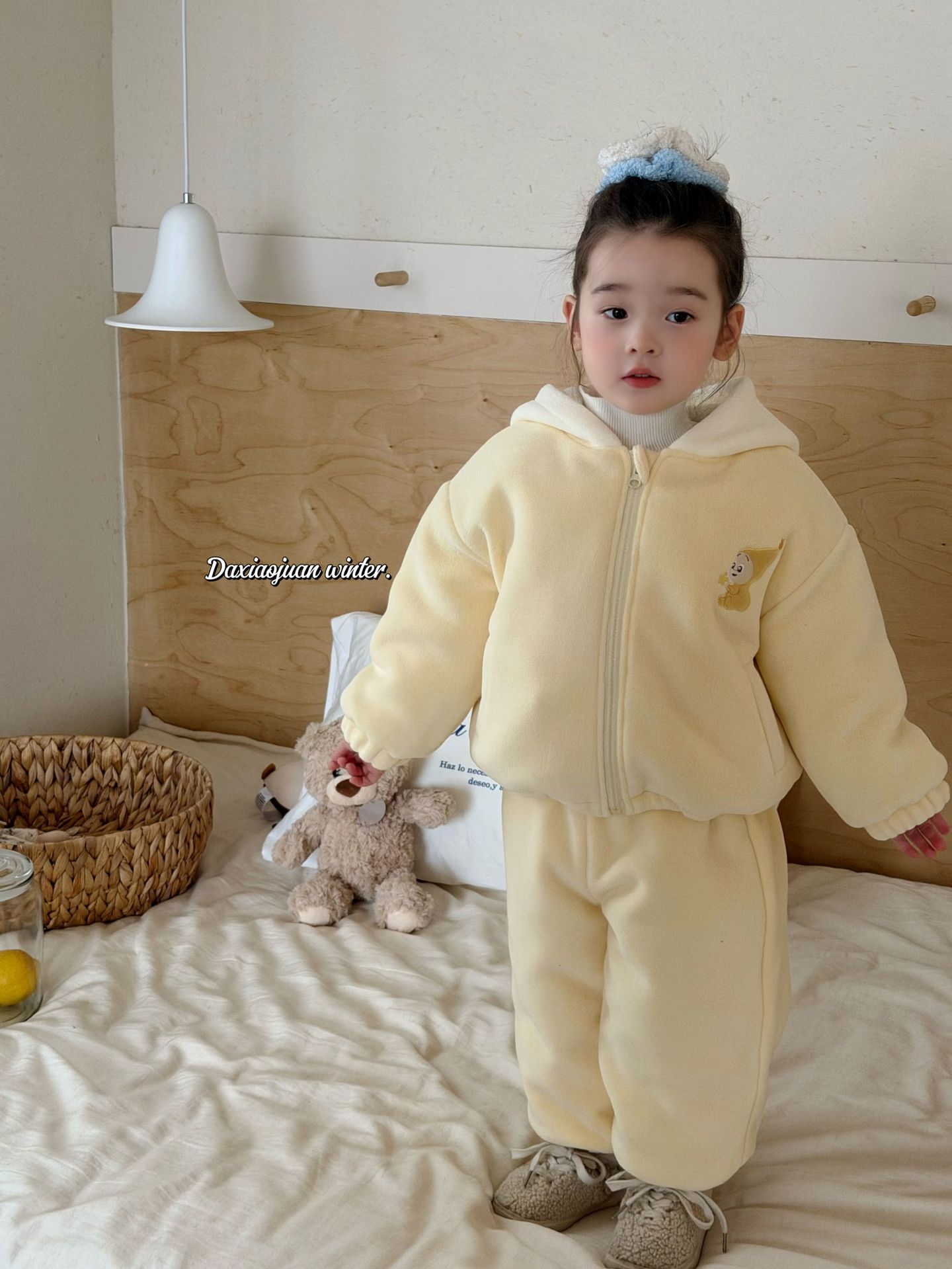 Set nỉ bông vàng twinkle HHN - 90cm