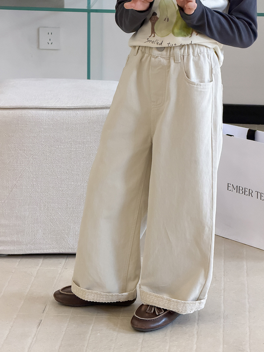 Quần AMBB kaki cotton ống đứng màu kem