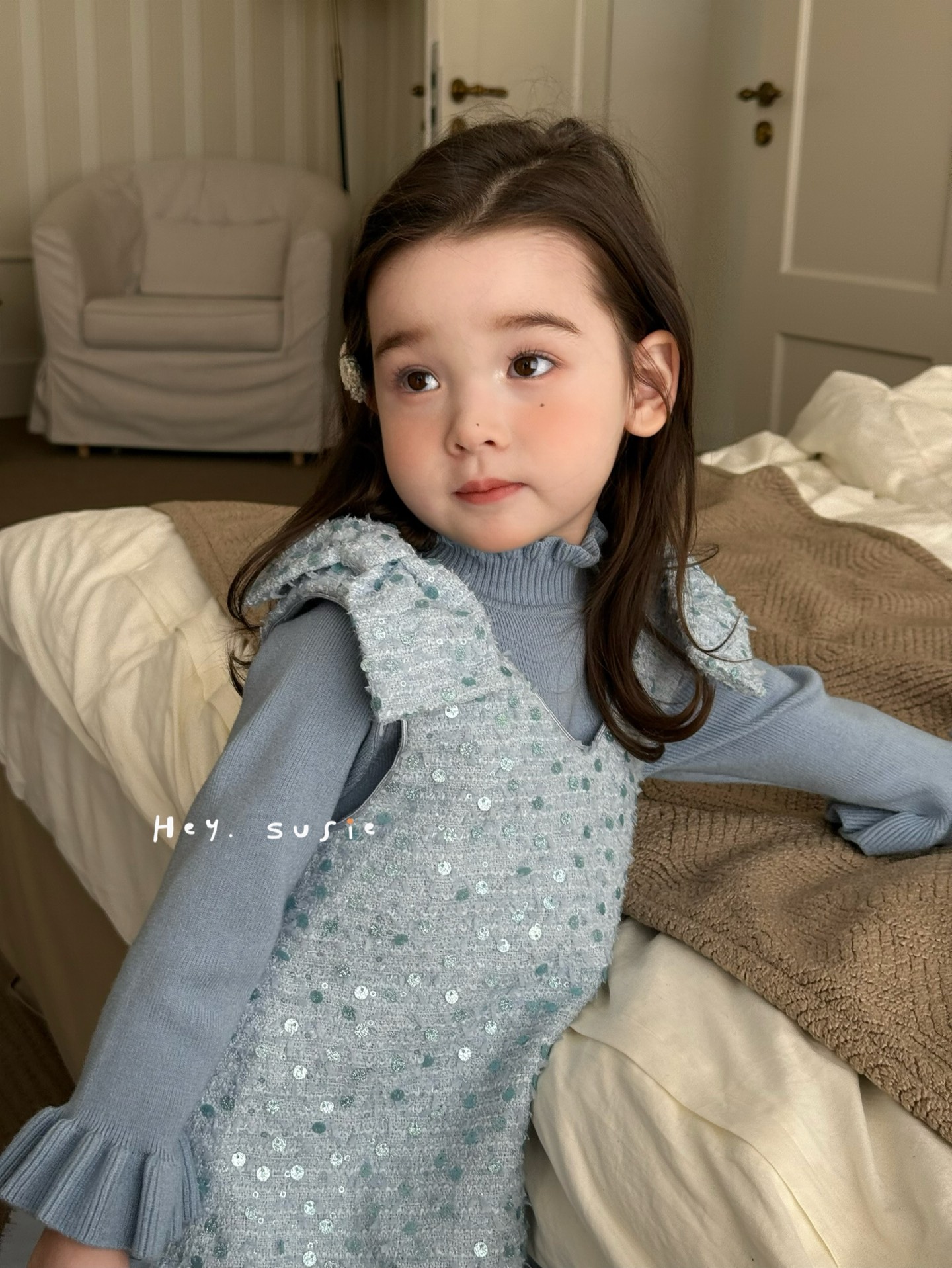 Hey Susie - Áo len xanh bán cùng set Đầm Xiao Qi Ji
