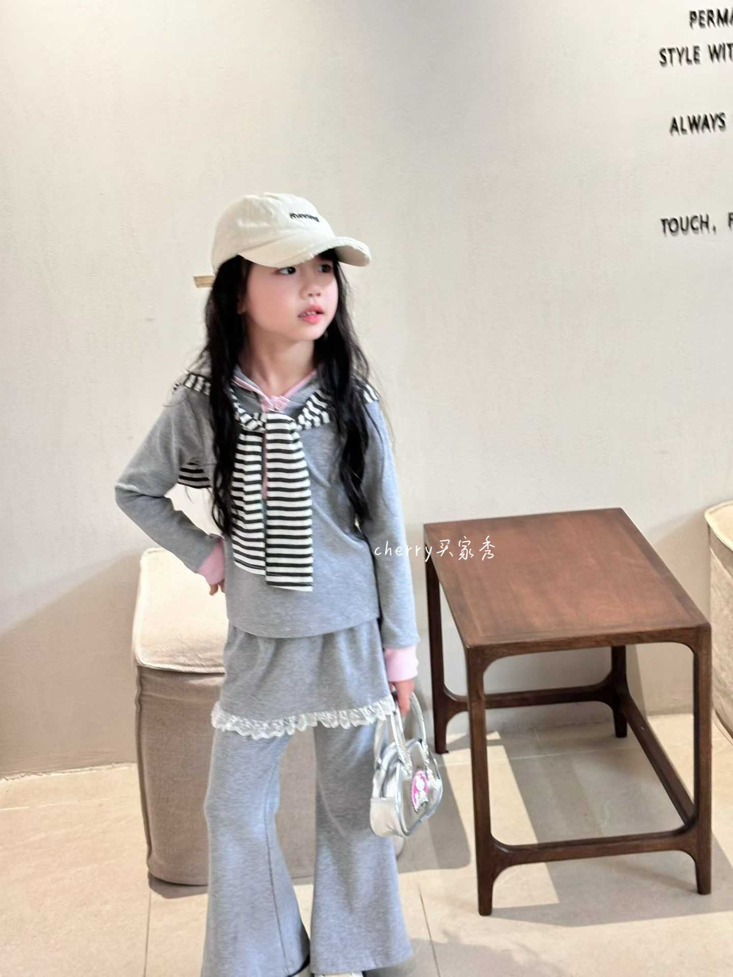 Cherry Kids - Set xám yếm viền ren