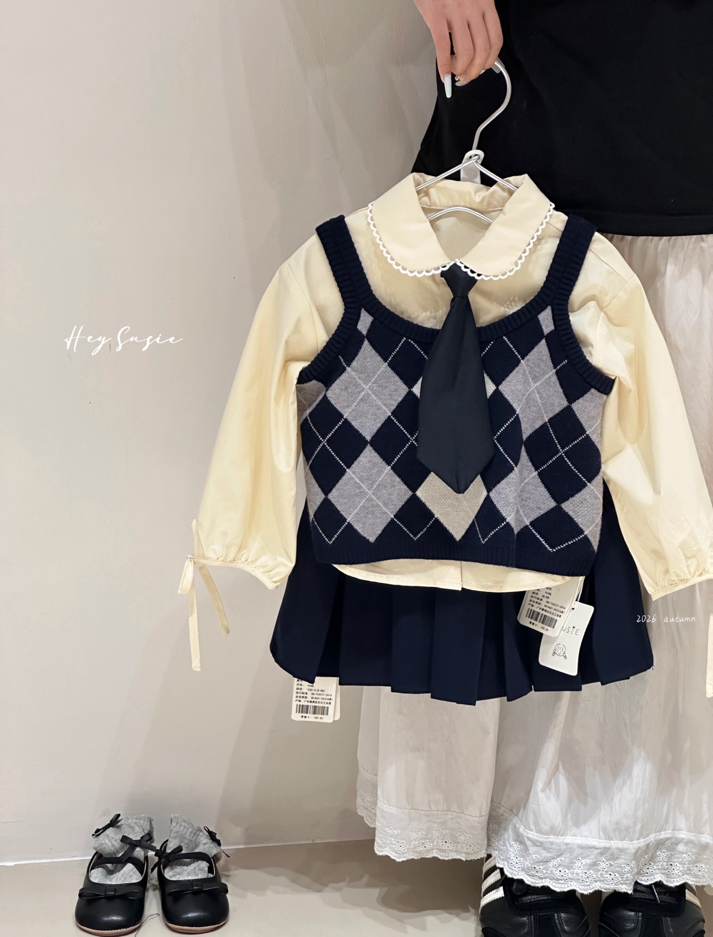 BTS Hey Susie nữ sinh - Set sơ mi + váy 17521 17373