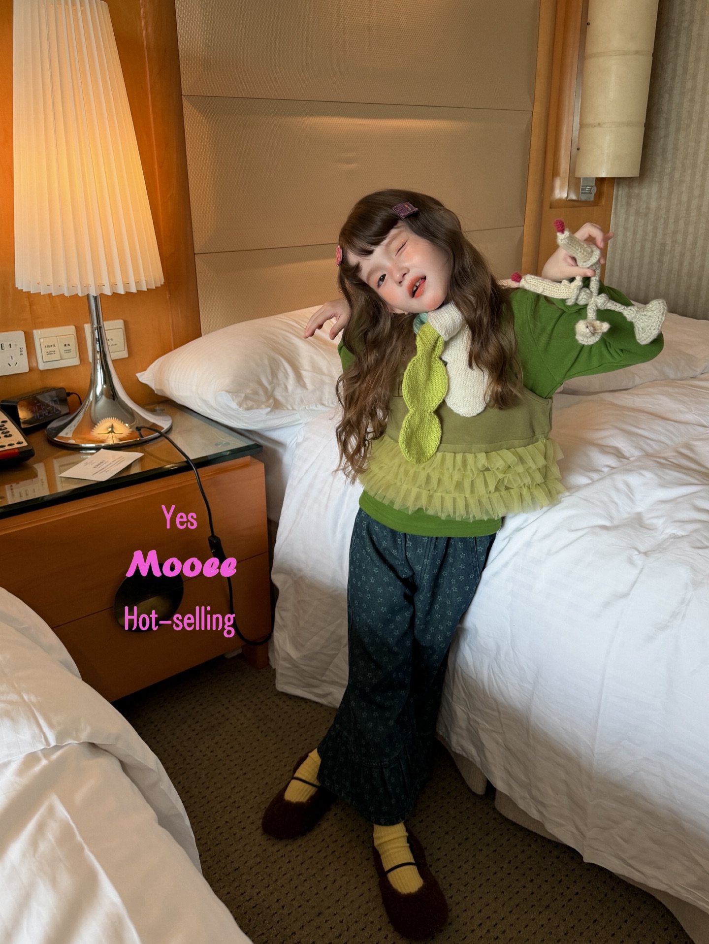 MOOEE MSX - Quần jeans gấu loe star 943556