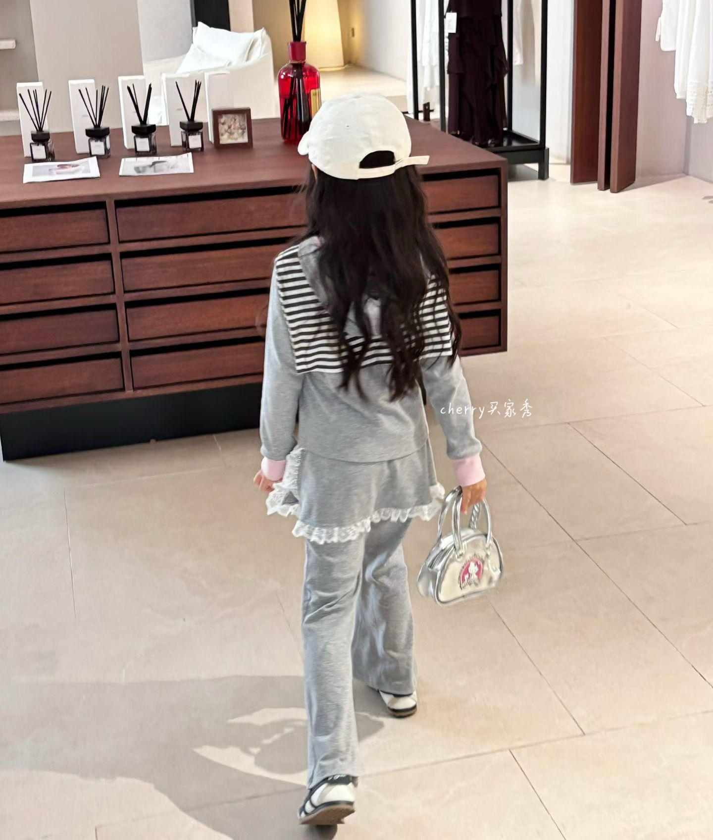 Cherry Kids - Set xám yếm viền ren
