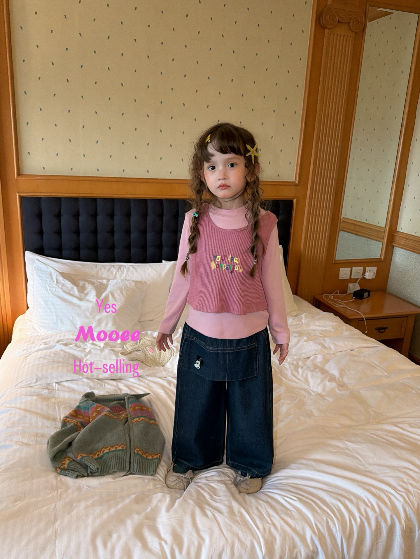 MOOEE - Quần jeans Mickey mix yếm 943545