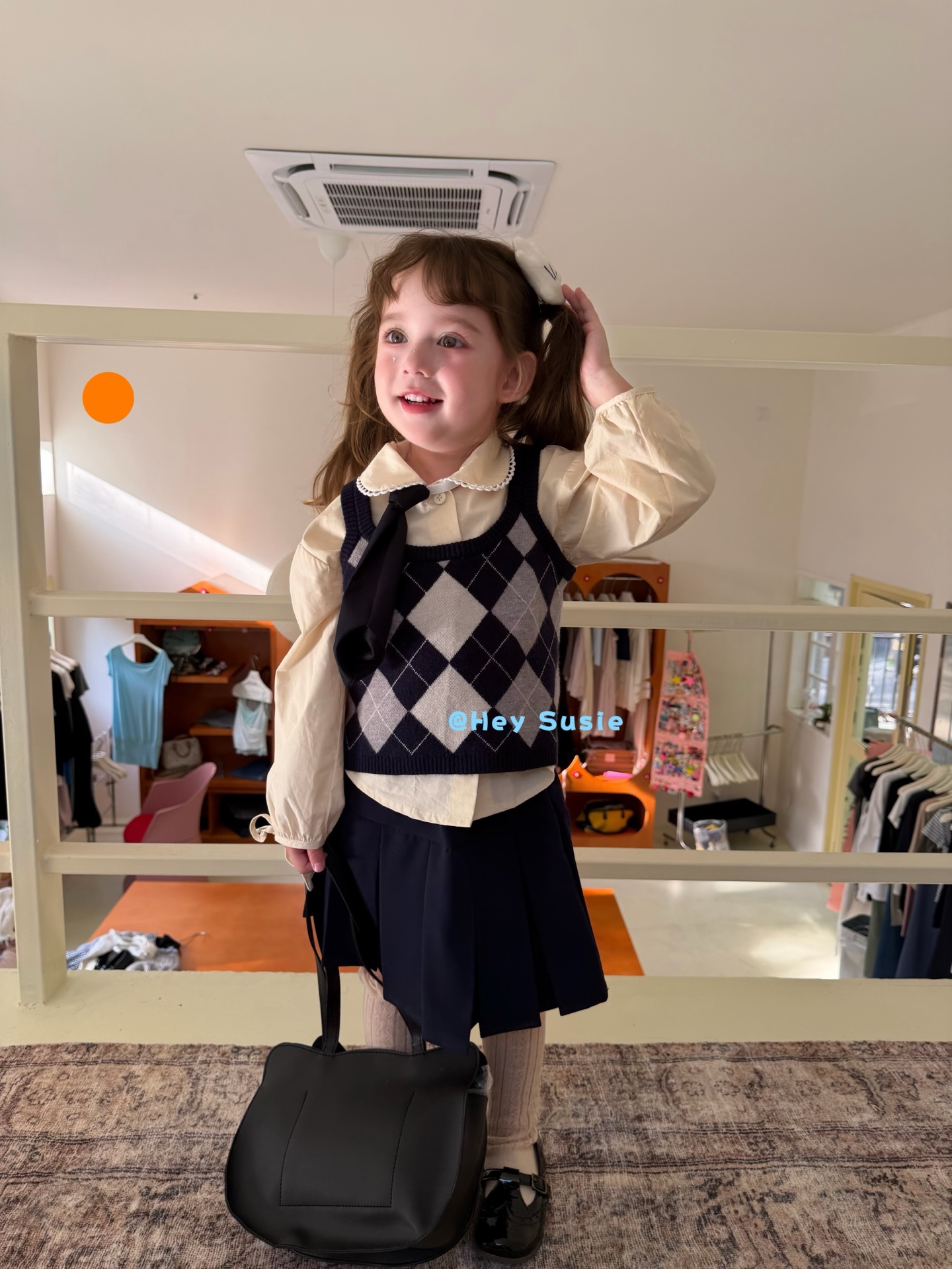 Hey Susie nữ sinh - Gile quả trám 17361