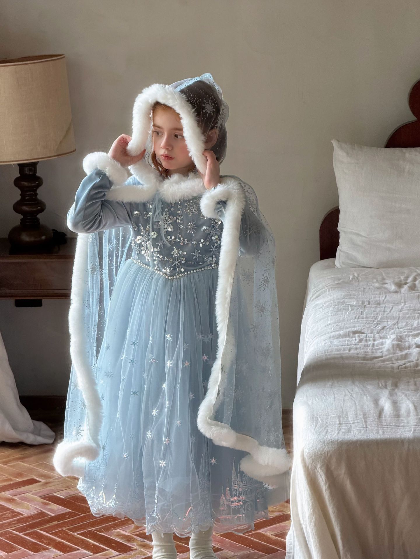 Set đầm + Áo choàng Elsa Otaly 6251 6252