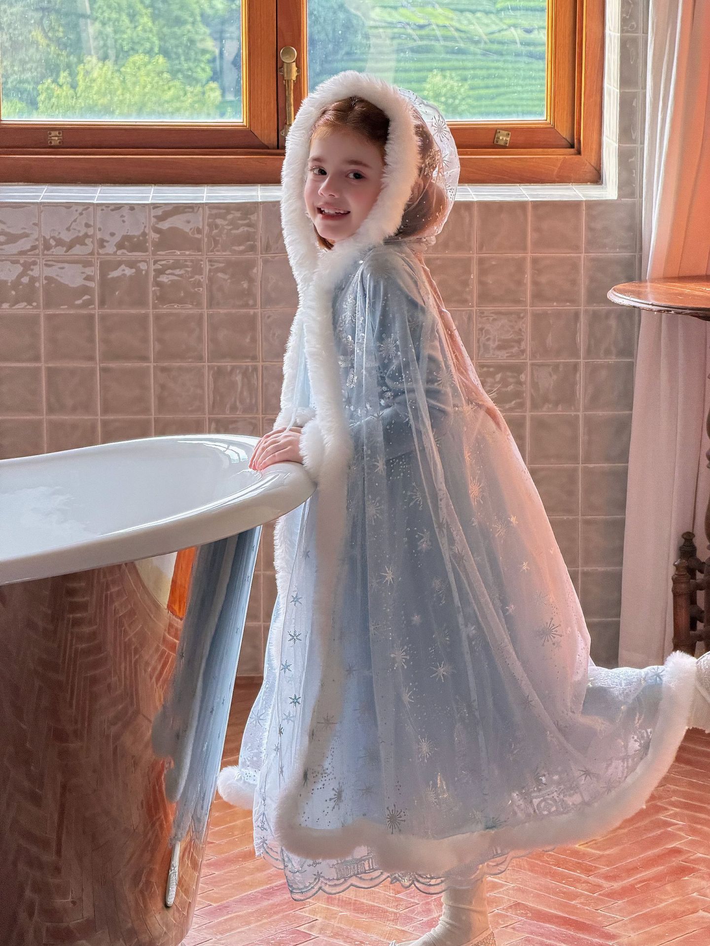 Set đầm + Áo choàng Elsa Otaly 6251 6252