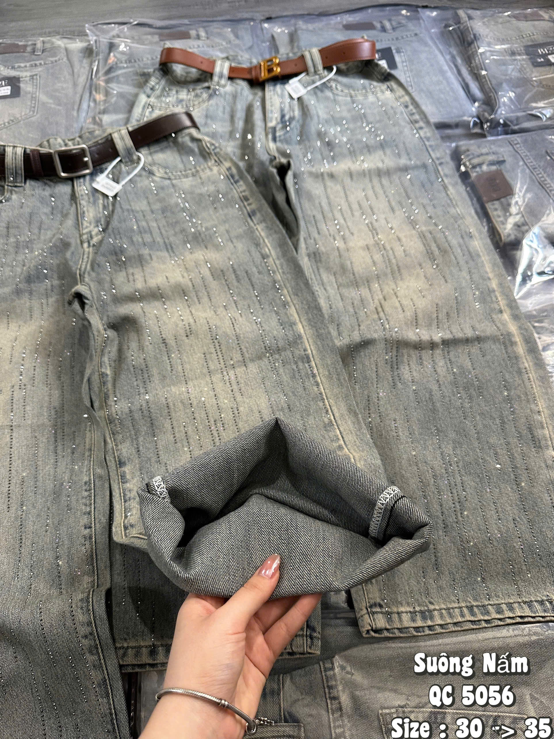 Mặt trong và đường may gấu quần jean xước bigsize T-QJ5056