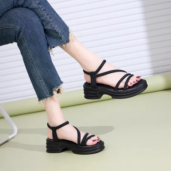 Product image - Giày sandal nữ MWC NUSD- 2430