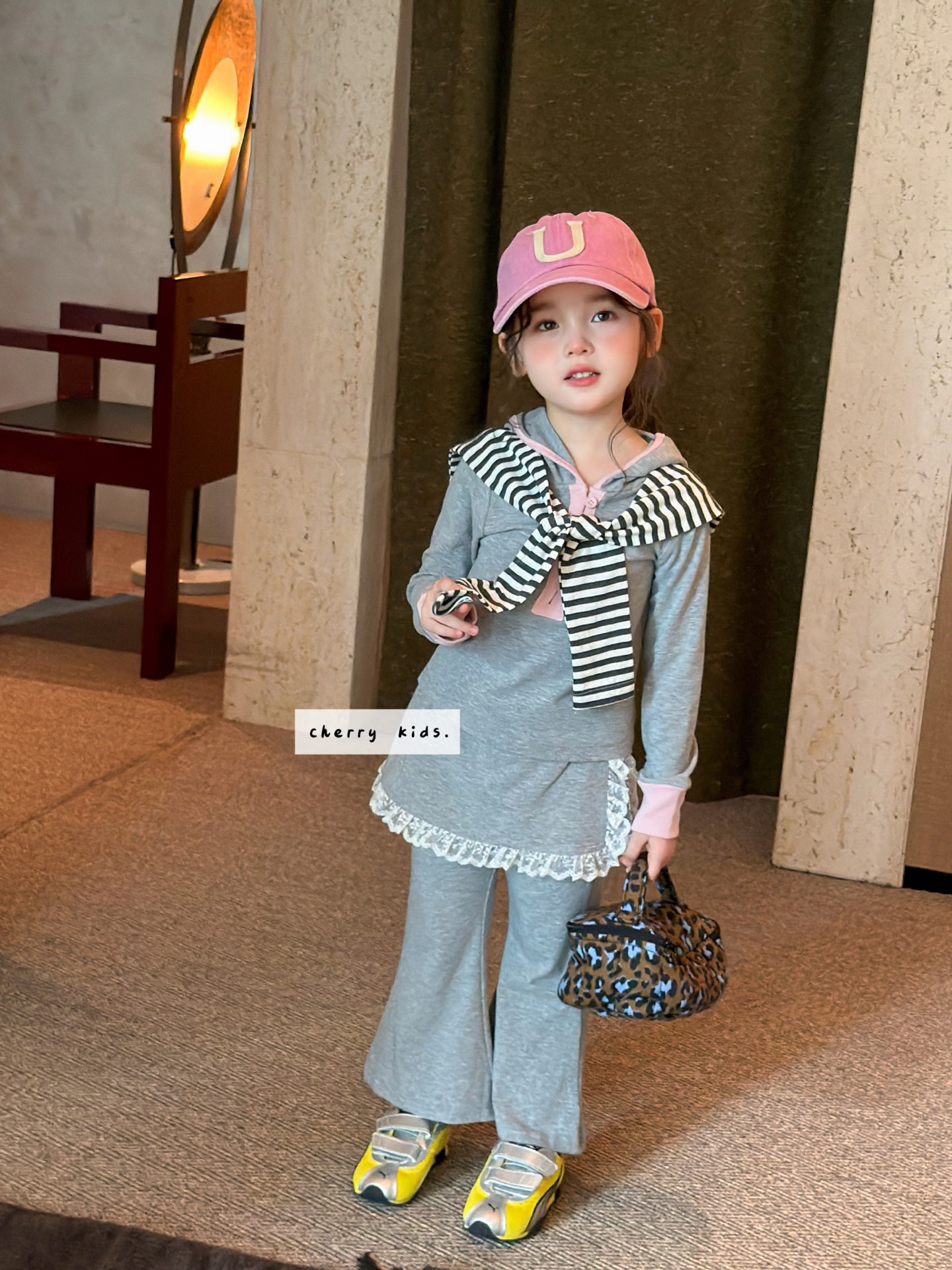 Cherry Kids - Set xám yếm viền ren 7773