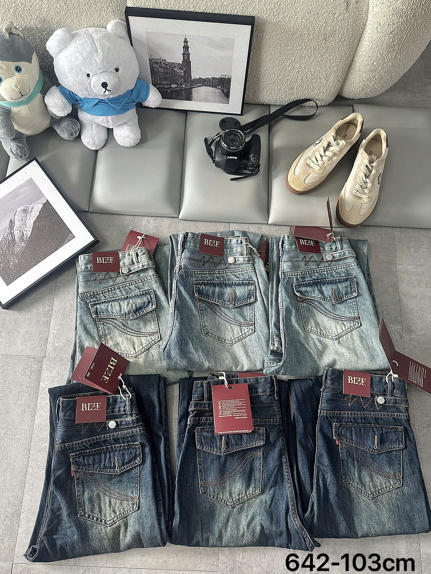 Quần jean suông T-QJ642i - góc tổng thể