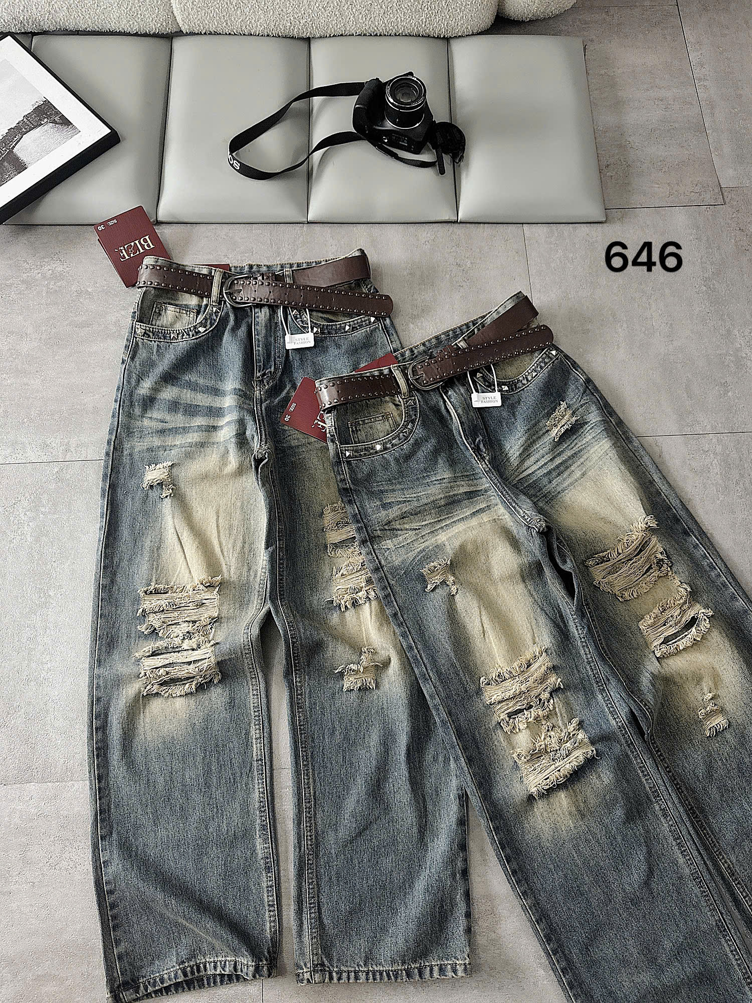 Phần cạp và các đường viền trên quần jean T-QJ646 màu nhạt