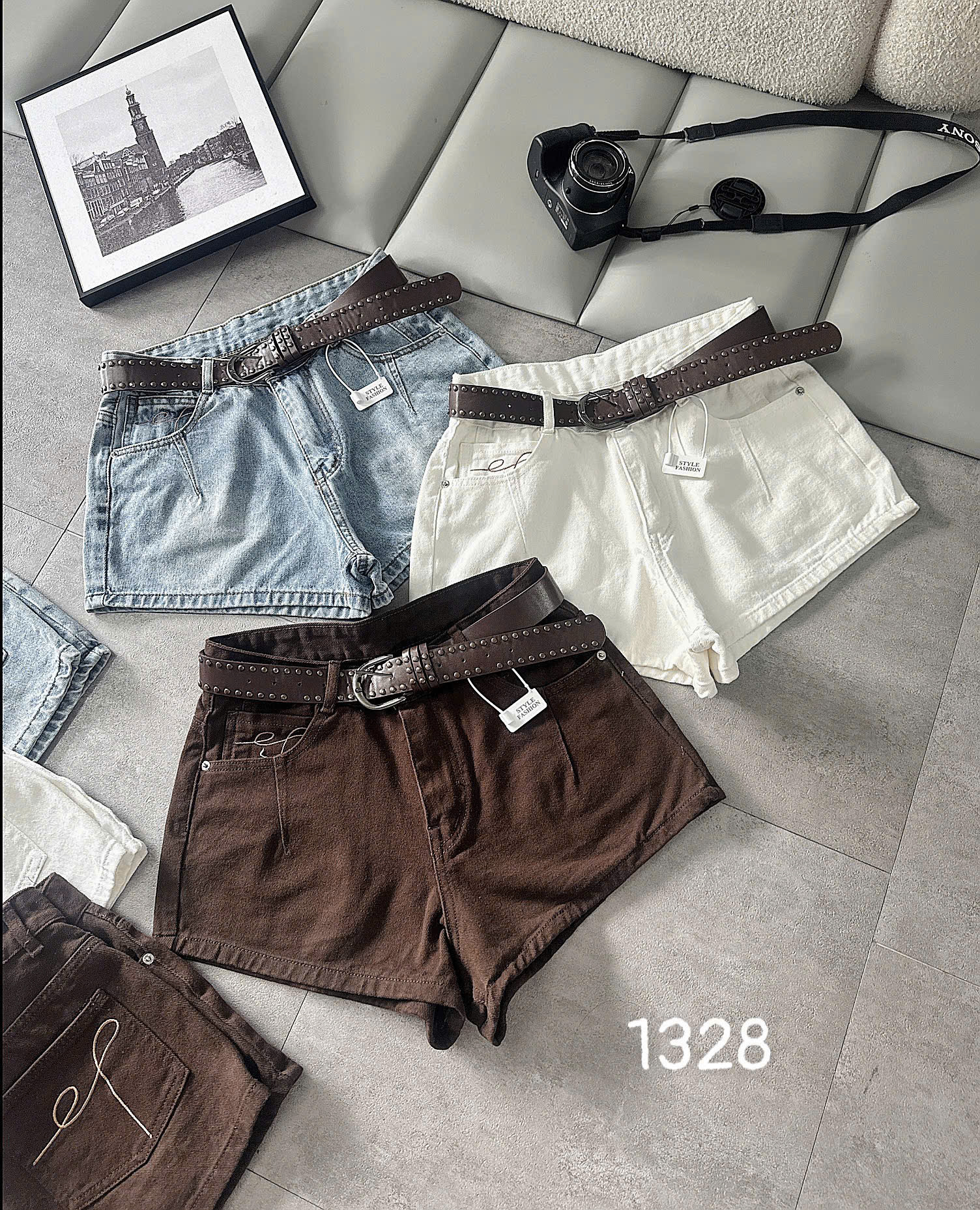 Ba màu xanh jean trắng nâu T-QSJ1328 đặt cạnh nhau