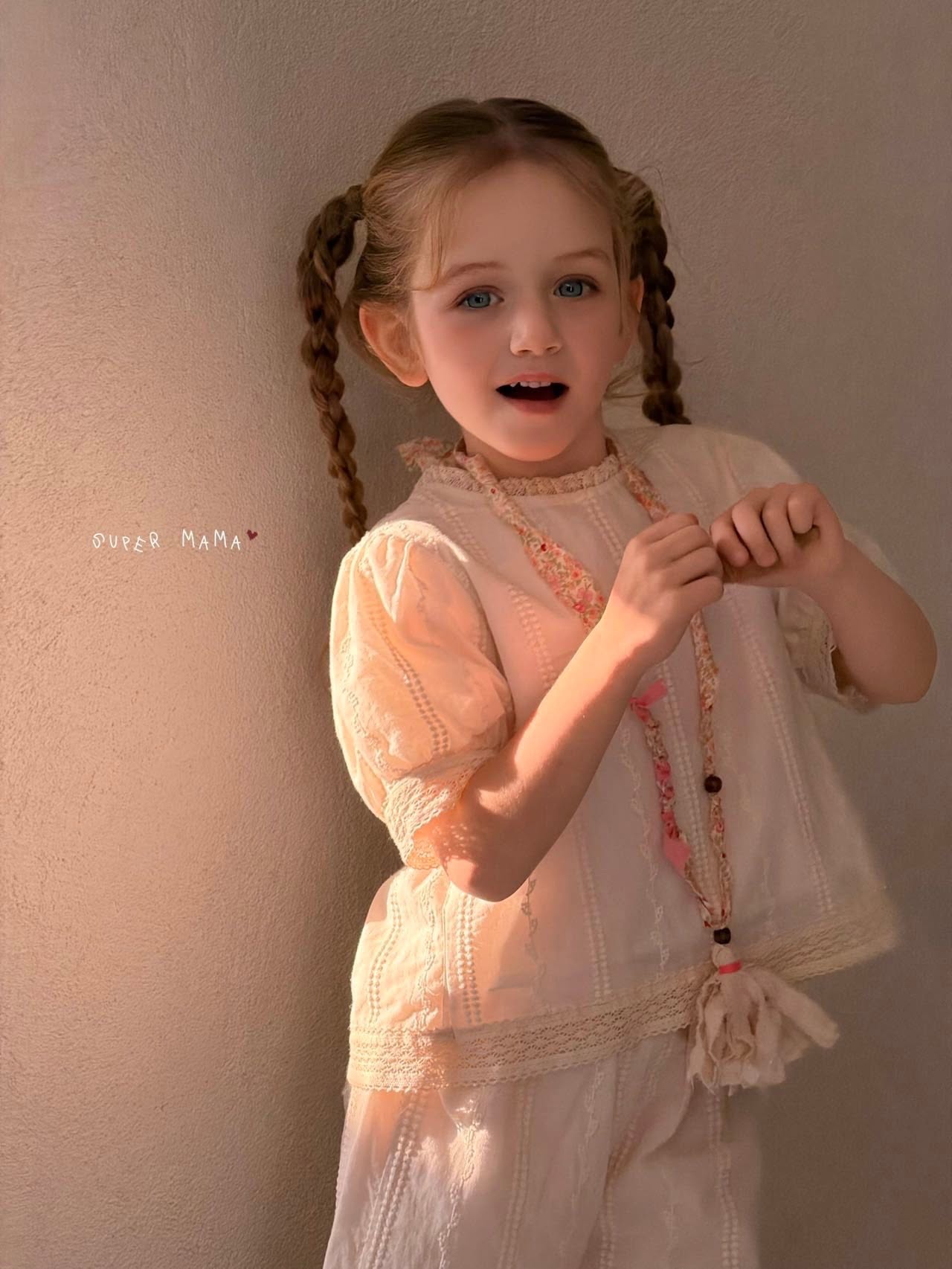 Set Super Mama cream lace