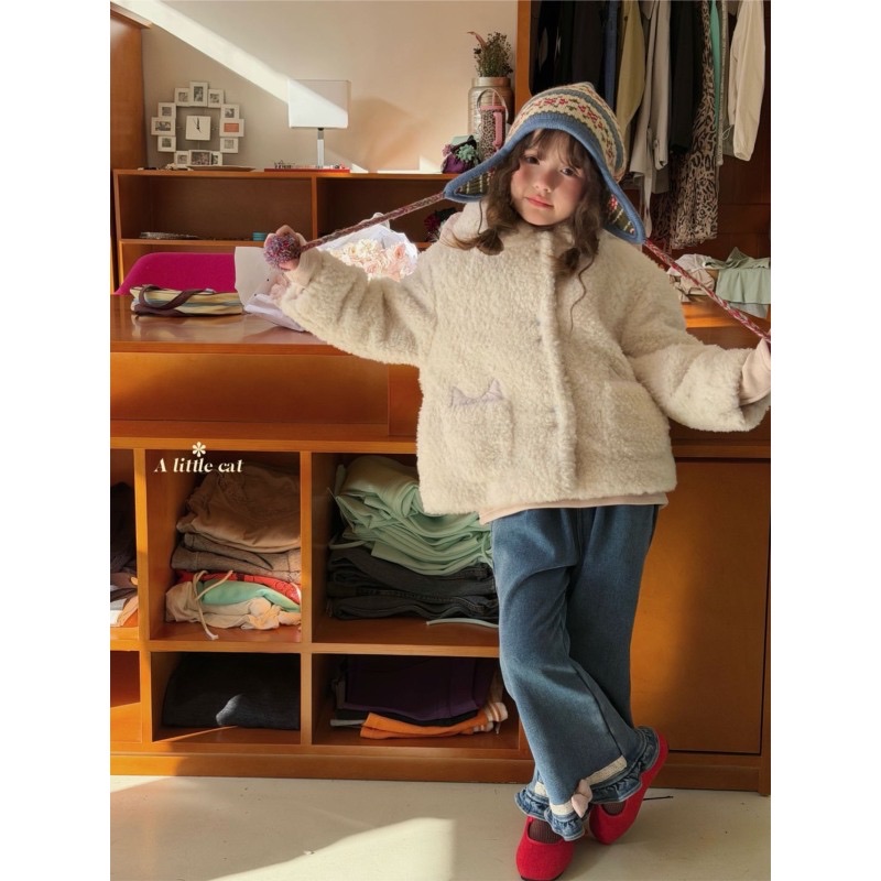 A little Cat - Quần jeans gấu loe bèo nơ hồng 2026