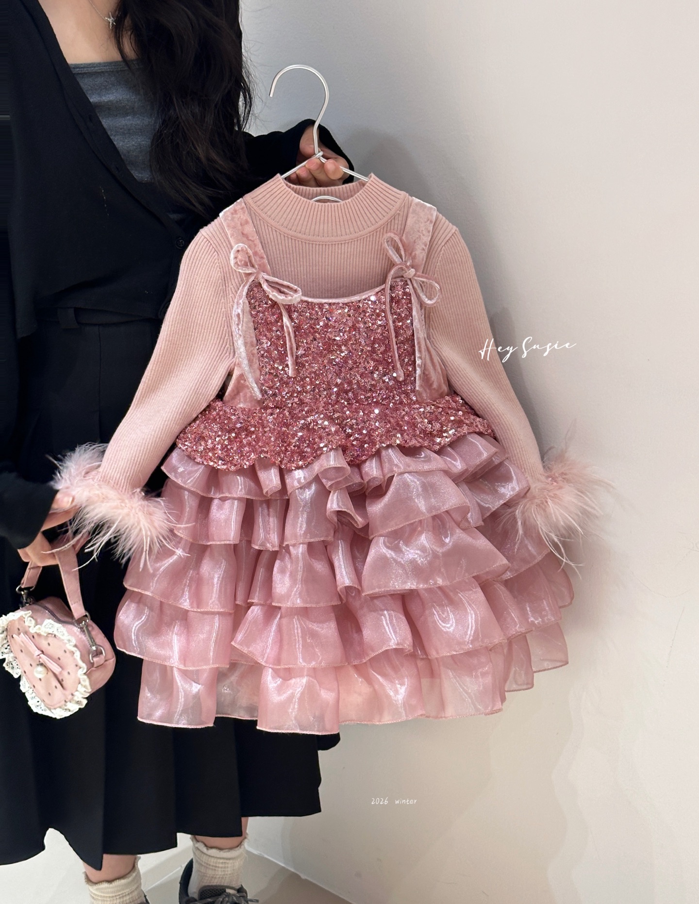 Hey Susie - Đầm hồng 5 tầng lấp lánh 17518