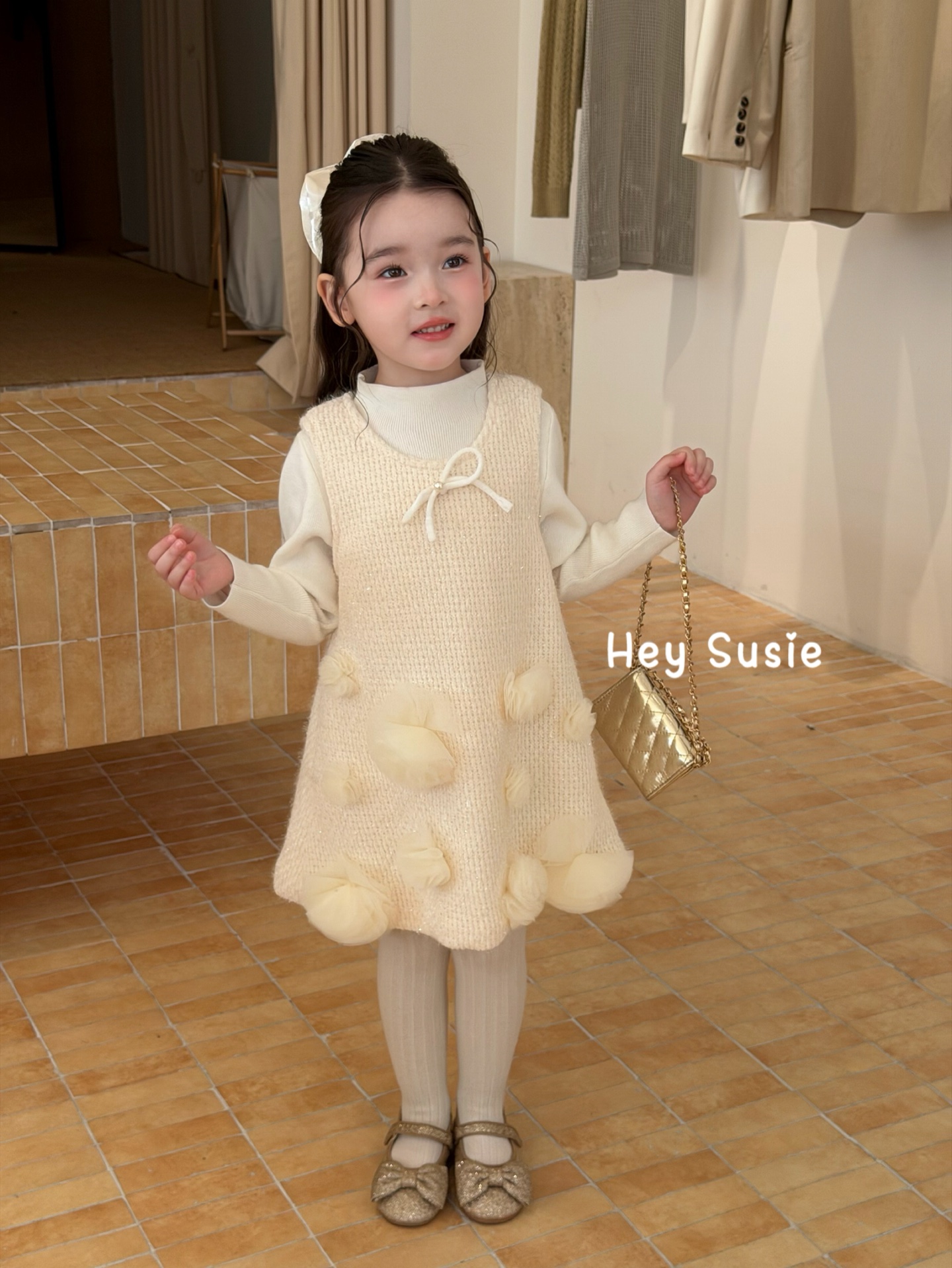 Hey Susie - Đầm vàng lấp lánh không tay 17560