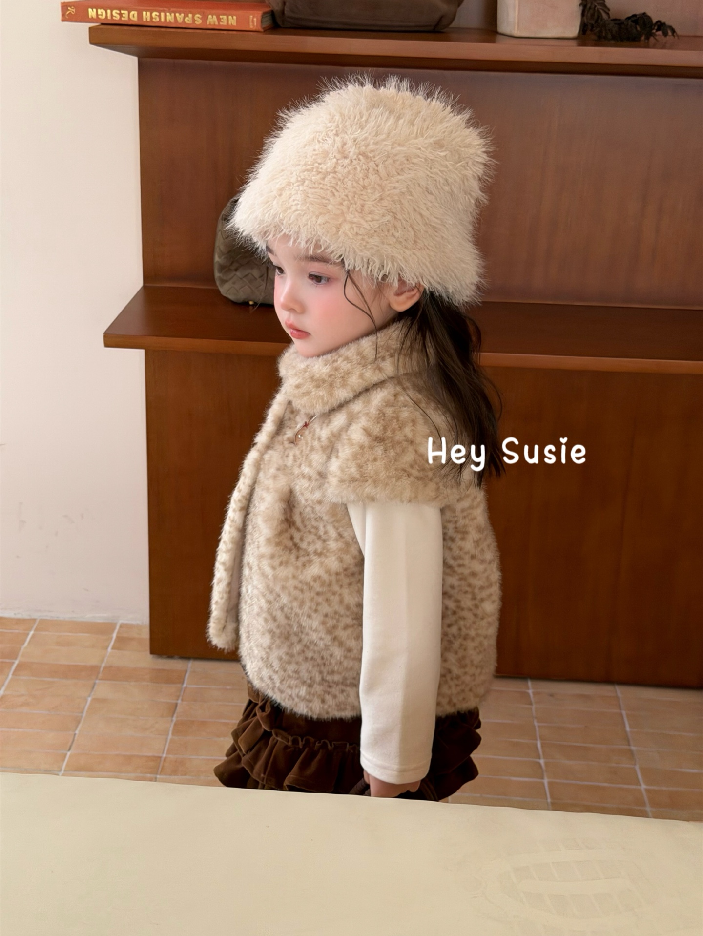 Hey Susie - Áo khoác da beo cute rabbit 17600