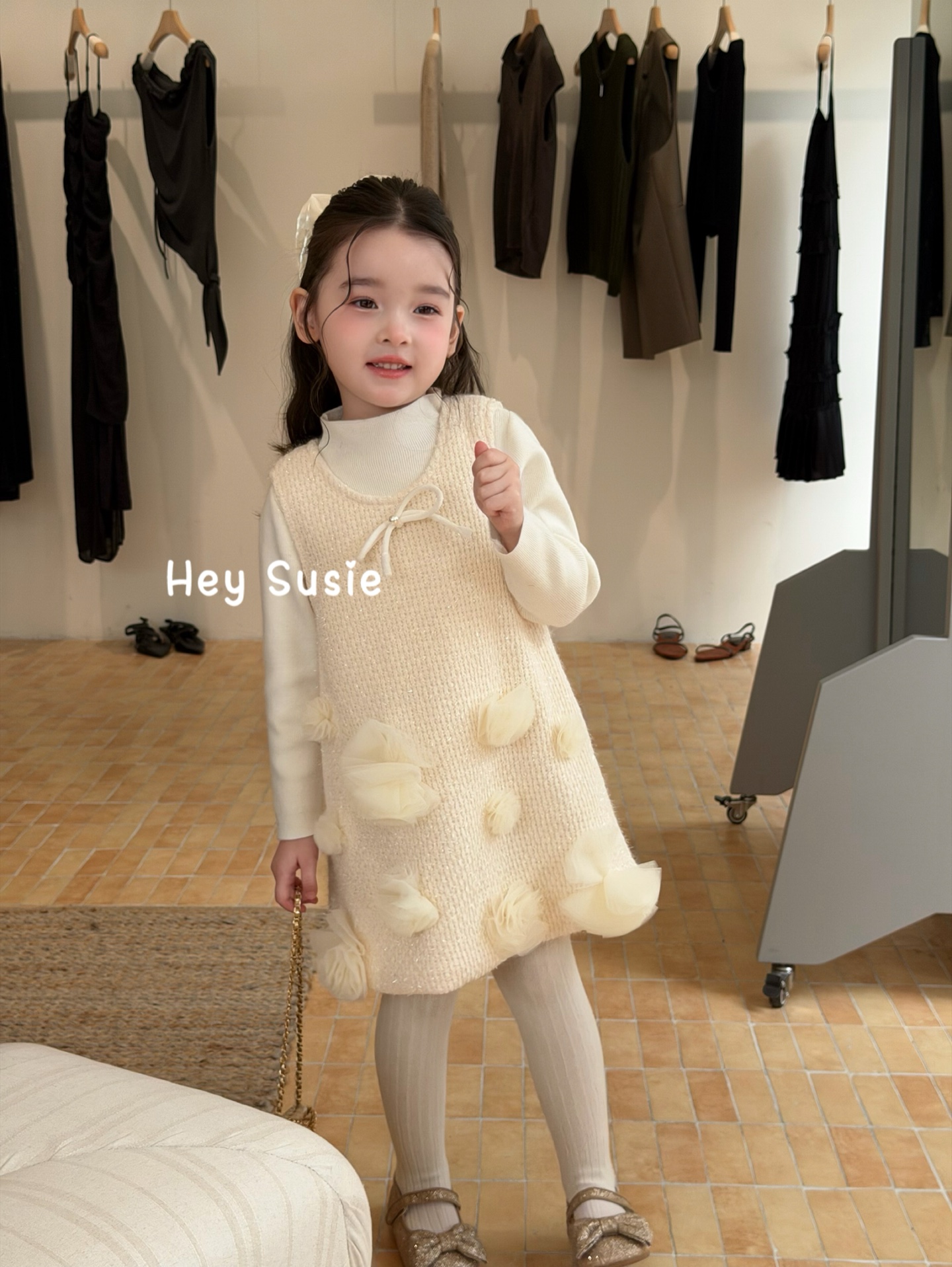 Hey Susie - Đầm vàng lấp lánh không tay 17560