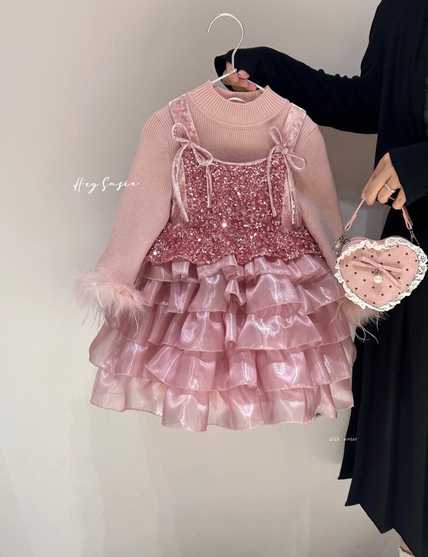 Hey Susie - Đầm hồng 5 tầng lấp lánh 17518