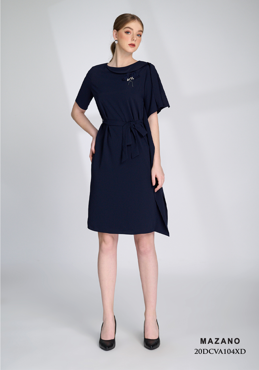 Đầm xanh đen suông đính hoa trang trí_thumbnail_1