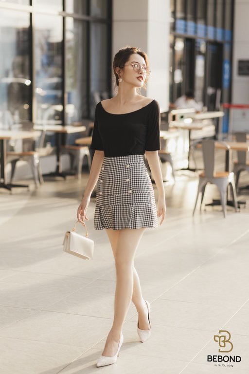 Chân váy thời trang nữ kẻ caro trắng đen - Viria Skirt