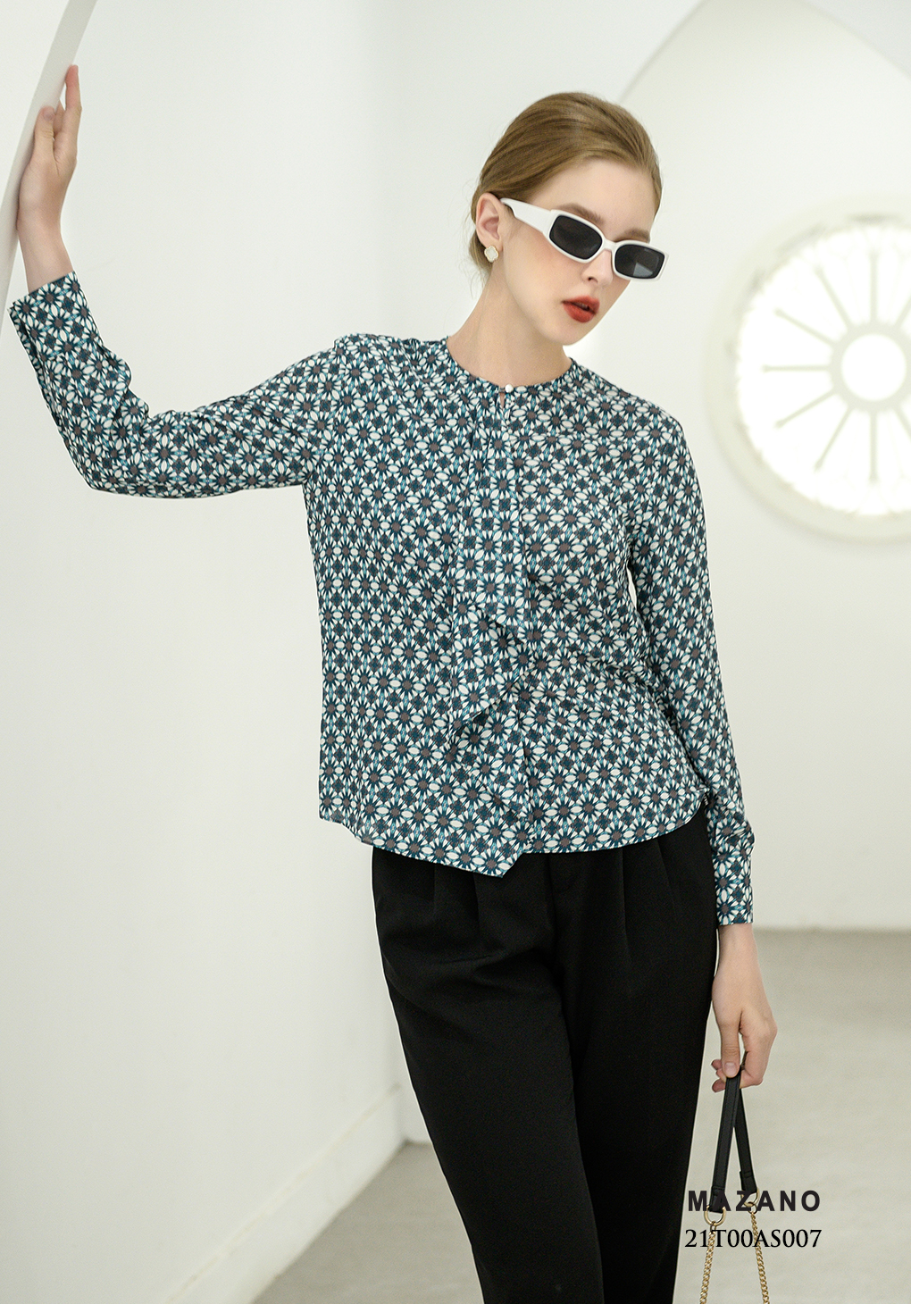 Áo sơ mi họa tiết cổ tròn bèo rủ_thumbnail_2