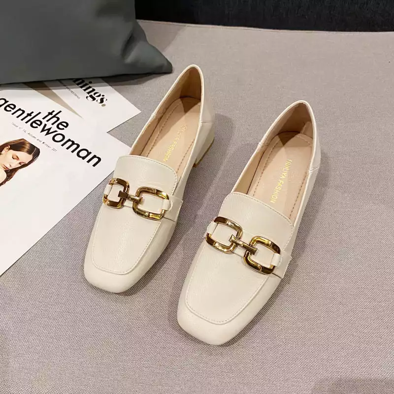Giày loafer là gì? Cách phối đồ với giày loafer nữ cực xinh – Cardina