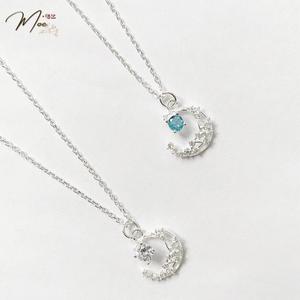 D4 - Dây chuyền trăng xanh