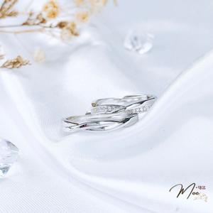 ĐN62 - Nhẫn đôi sóng nước vô cực đá chéo freesize