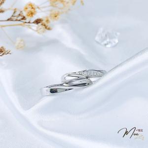 ĐN52 - Nhẫn đôi sóng biển dải đá chéo freesize