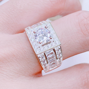 NN29 - Nhẫn nam đá chủ baguette viền vuông