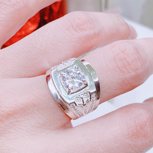 NN40 - Nhẫn nam đá chủ thập giá cao cấp