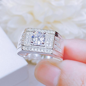 NN35 - Nhẫn nam đá chủ viền vuông dải đá