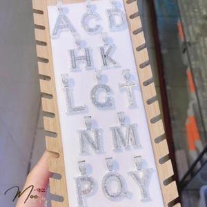 MN9 - Mặt chữ cái gắn đá Piaget