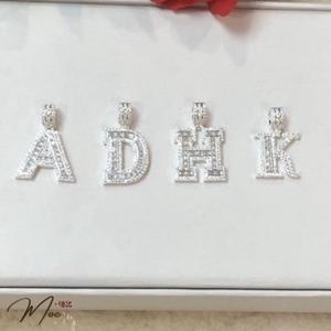 MN9 - Mặt chữ cái gắn đá Piaget