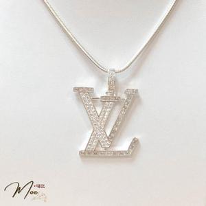 MN13 - Mặt LV nạm đá cao cấp