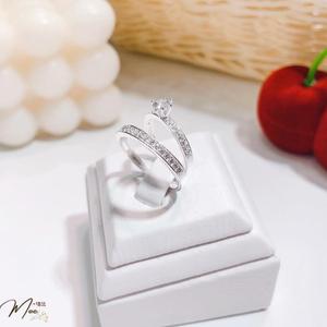 ĐN42 - Nhẫn đôi dải đá mảnh basic