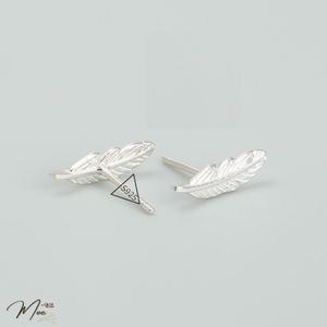 K30 - Khuyên Lông vũ