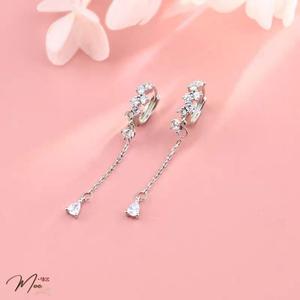 K39 - Khuyên Hoa pha lê